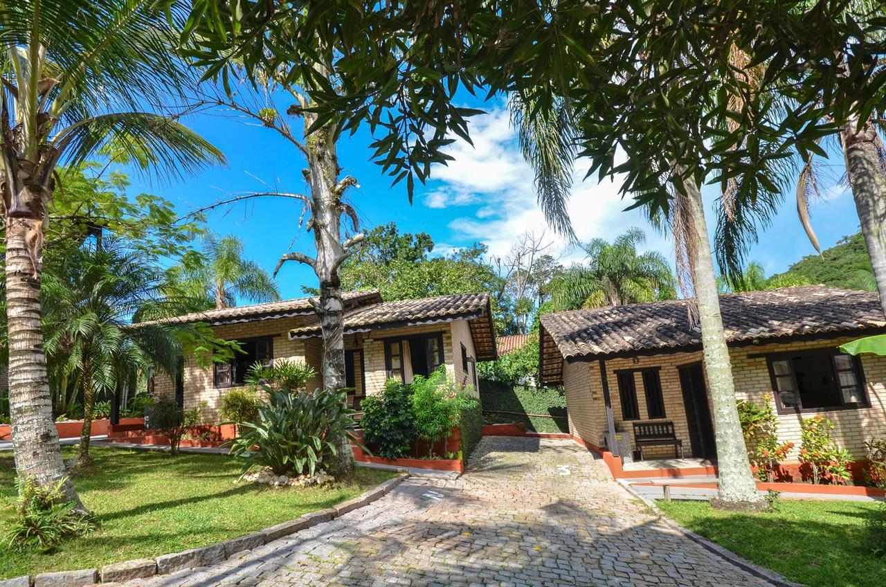 Chales Do Holandes Eco Pousada บอมบินญัส ภายนอก รูปภาพ